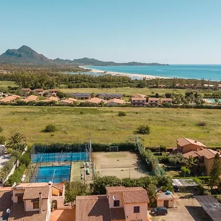 Vista Mare E 5 Minuti A Piedi Dalla Spiaggia- Luminosa Con Parcheggio Daire Costa Rei
