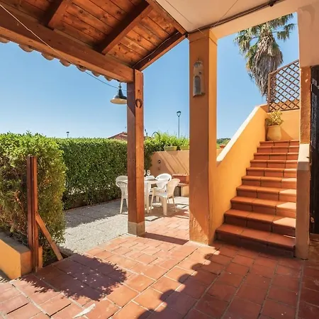 Vista Mare E 5 Minuti A Piedi Dalla Spiaggia- Luminosa Con Parcheggio Apartment